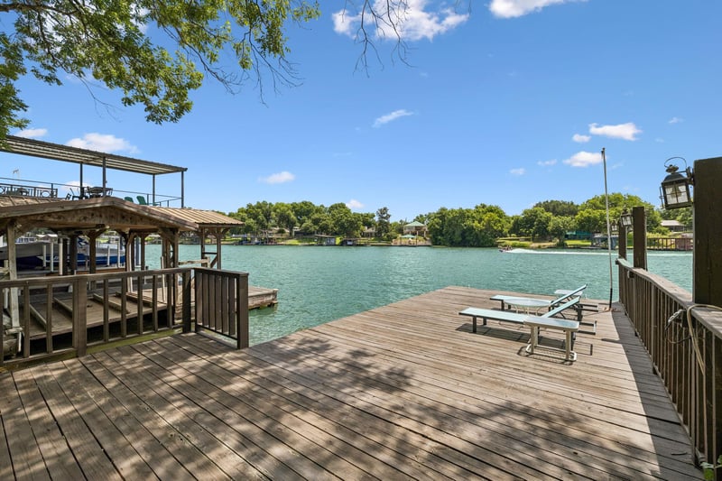 Virtual tour of 2632 Williams Lakeshore DR