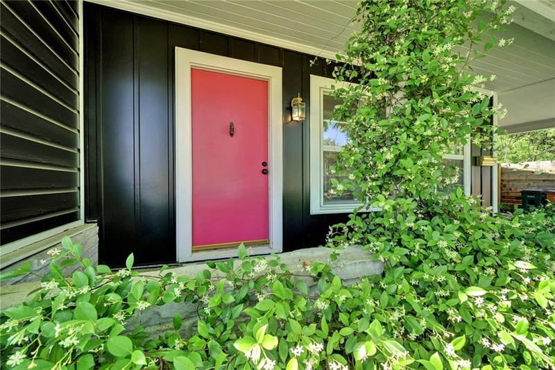 Virtual tour of 2643 W 45th St