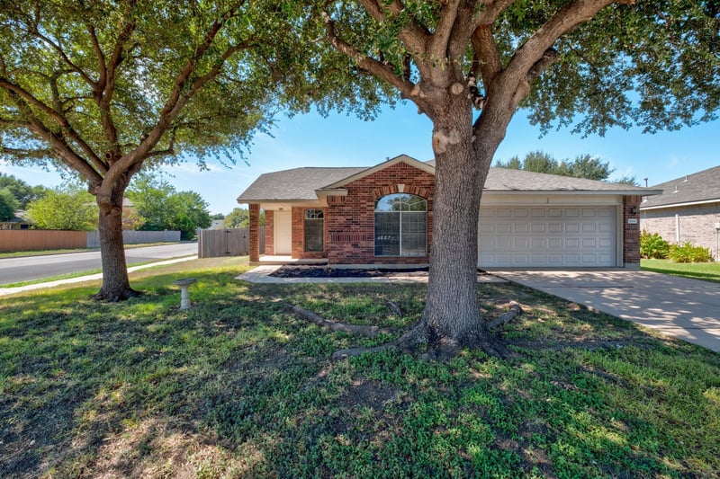 Virtual tour of 2666 Bradley Ln