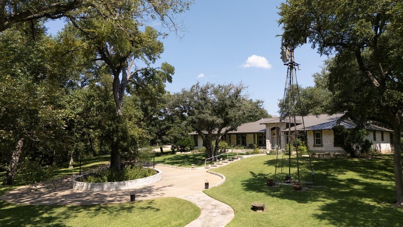 Virtual tour of 2681 Sam Bass RD