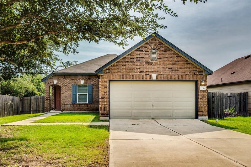 Virtual tour of 270 Cushman DR