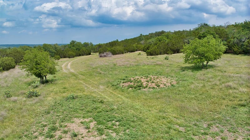 Virtual tour of 2700 County Road 245