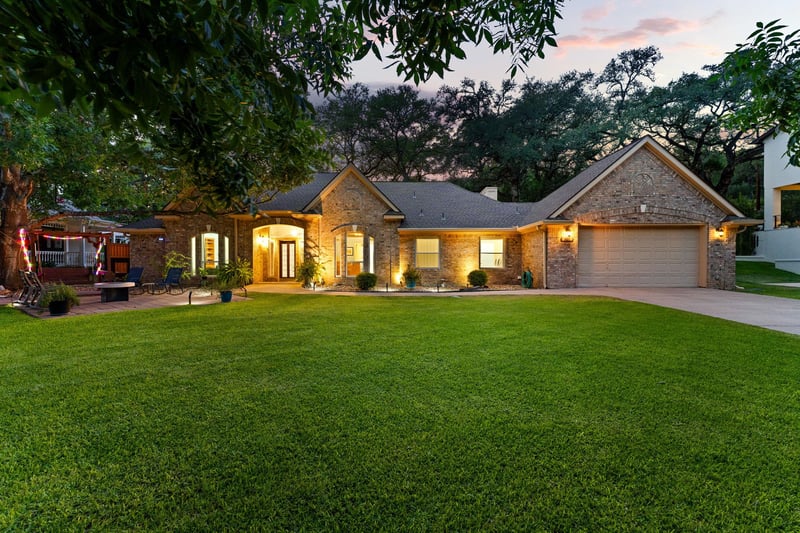 Virtual tour of 2700 Pearce RD