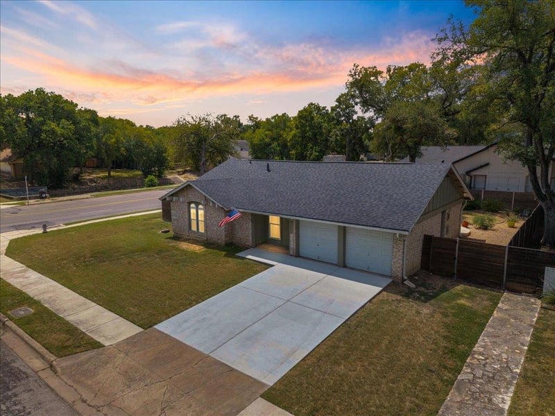 Virtual tour of 2701 Coatbridge Dr