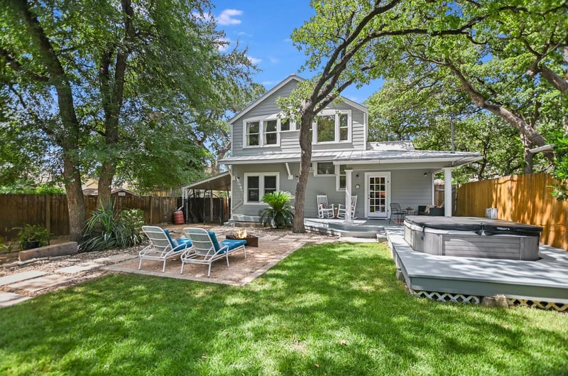 Virtual tour of 2702 Bonnie RD