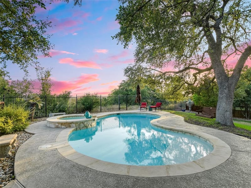 Virtual tour of 2702 Creeks Edge PKWY