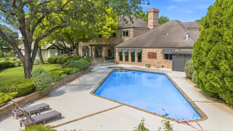 Virtual tour of 27030 Masters PKWY