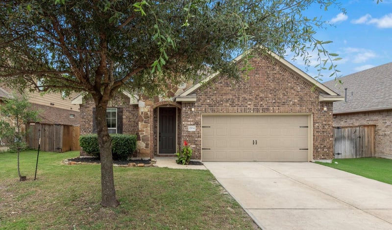 Virtual tour of 2704 Santa Ana LN