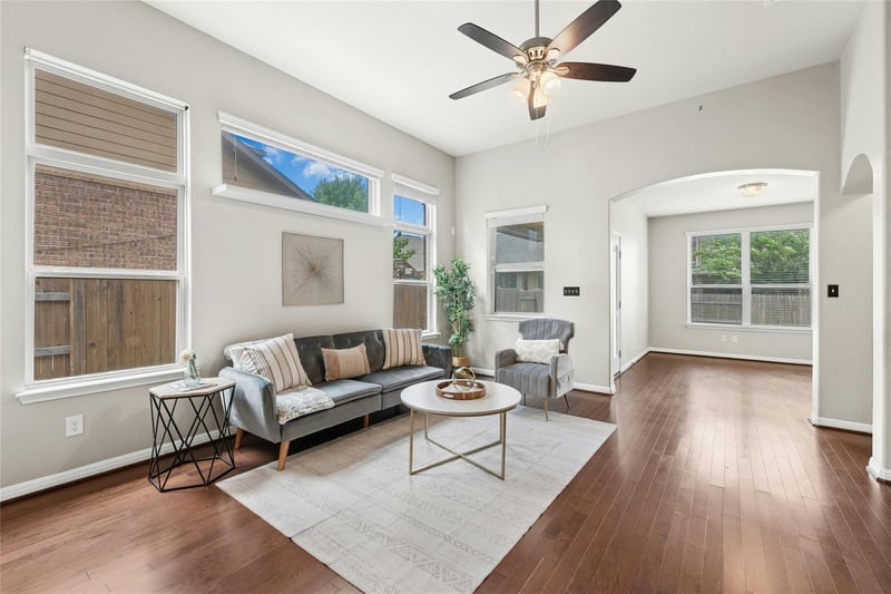 Virtual tour of 2704 Santa Ana Ln