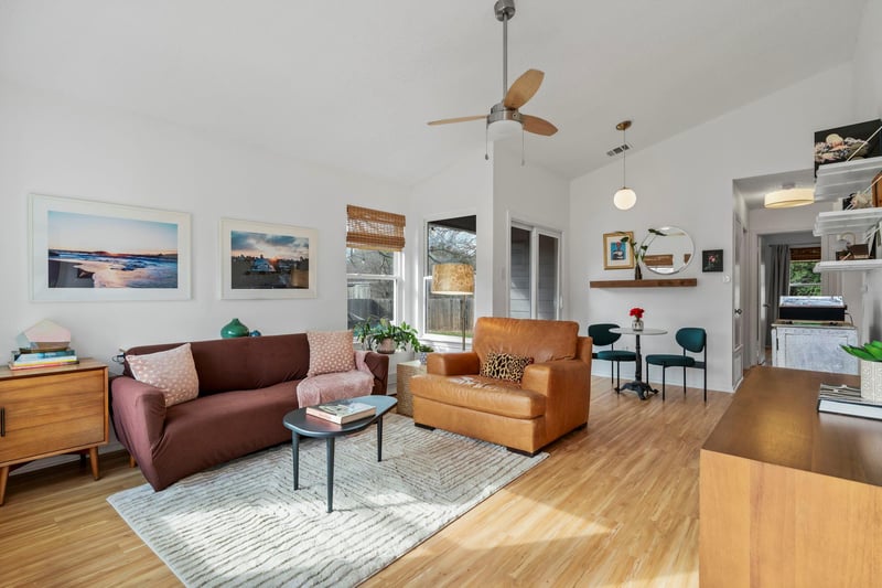 Virtual tour of 2706 Holly Springs CT