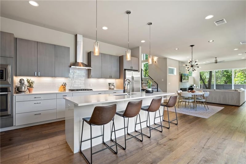 Virtual tour of 2706 Wilson ST Unit #B