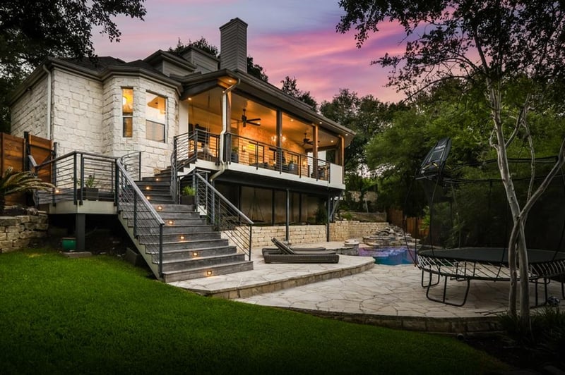 Virtual tour of 2708 Westlake DR
