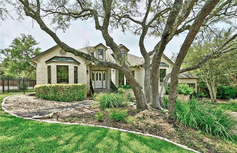 Virtual tour of 2709 Barton Point DR