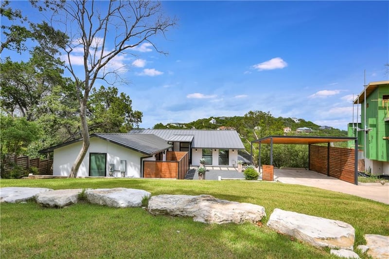 Virtual tour of 2709 Trail Of Madrones