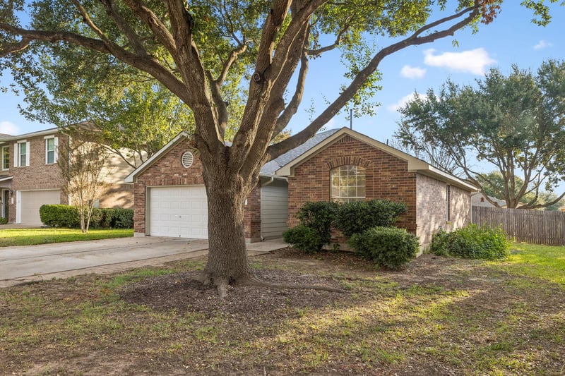 Virtual tour of 271 Bluestem St
