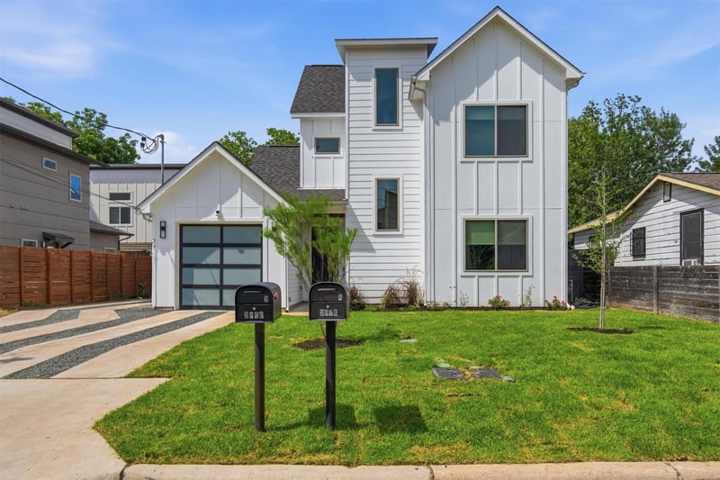 Virtual tour of 2710 Zaragosa ST Unit #A