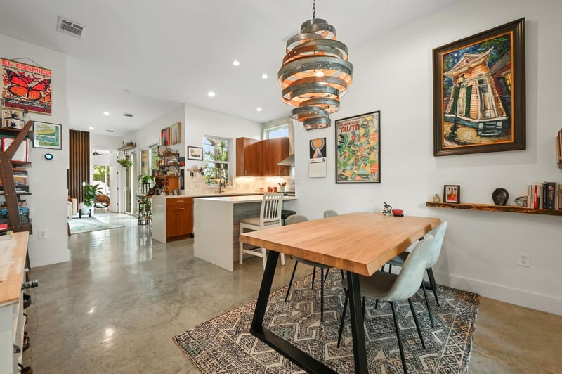 Virtual tour of 2714 Stacy LN Unit #B