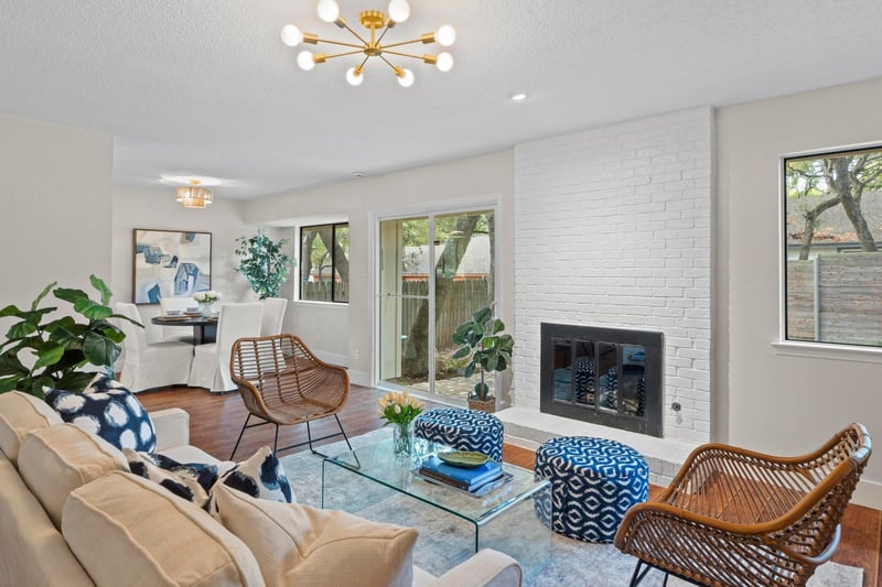 Virtual tour of 2715 Deeringhill Dr