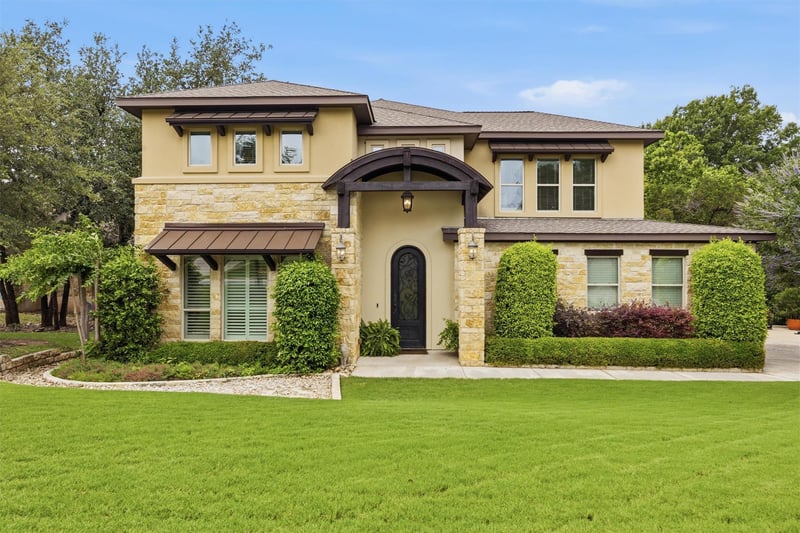 Virtual tour of 2719 Springwood LN