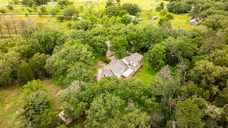 Virtual tour of 272 Old Coach LN