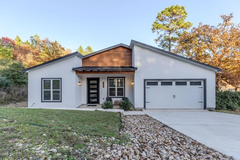 Virtual tour of 273 Tahitian Dr