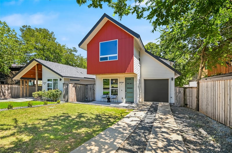 Virtual tour of 2737 Webberville Rd Unit #1