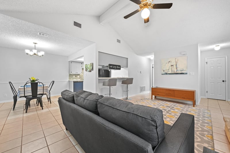 Virtual tour of 275 Mooring Cir Unit #A