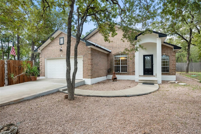 Virtual tour of 275 W Oak Loop