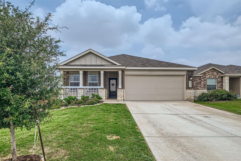 Virtual tour of 2751 Calandra Lark ST