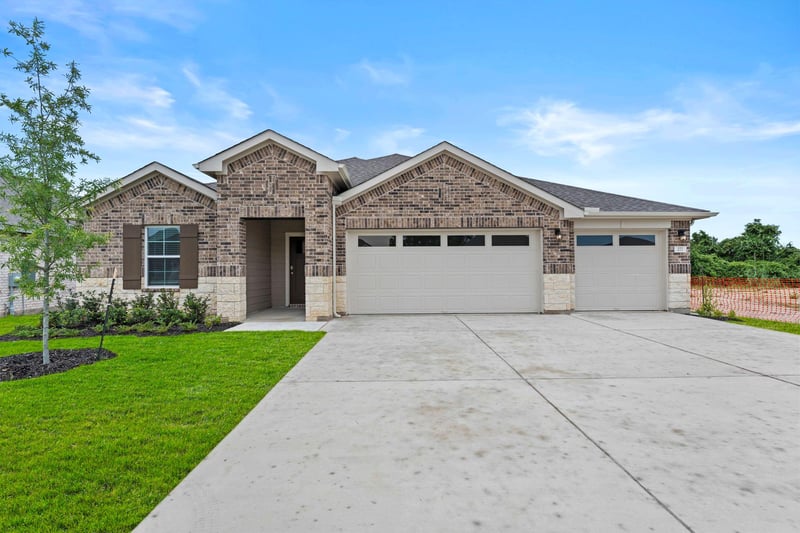 Virtual tour of 277 Rivers Edge DR