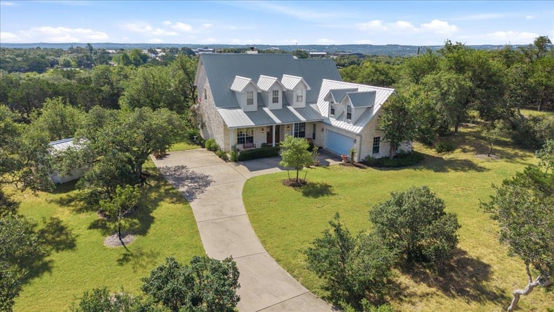 Virtual tour of 280 Hannah DR