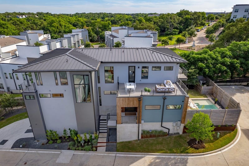 Virtual tour of 2800 Del Curto RD Unit #9