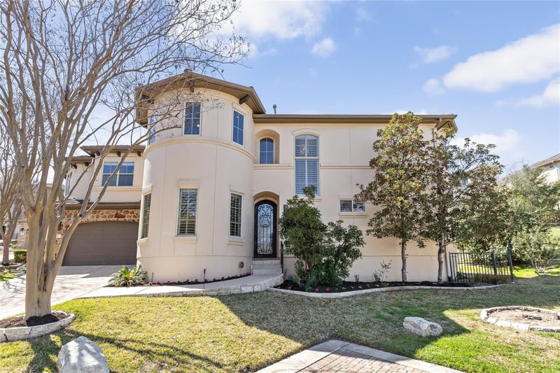 Virtual tour of 2800 Waymaker WAY Unit #37