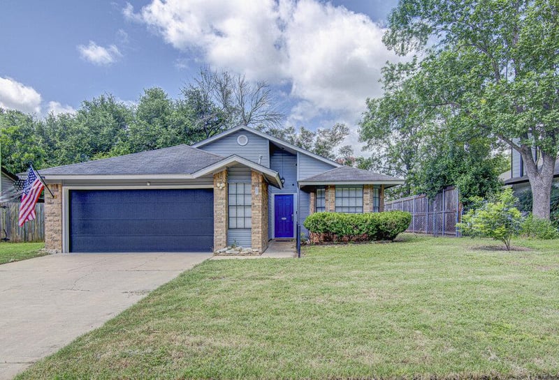 Virtual tour of 2801 Norfolk DR