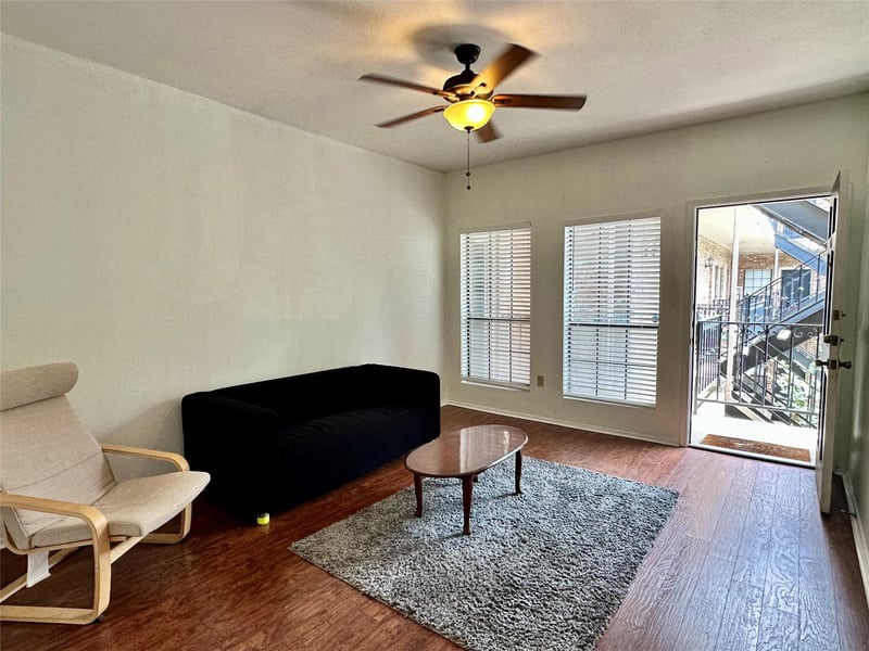 Virtual tour of 2801 Rio Grande ST Unit #203