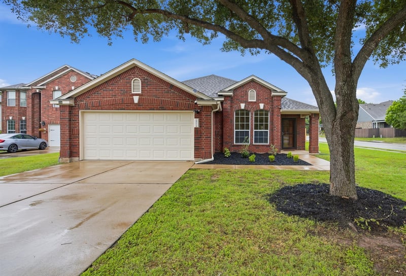 Virtual tour of 2801 Stirrup Cv