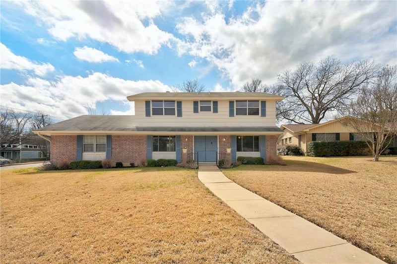 Virtual tour of 2801 Winston CT