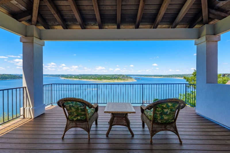Virtual tour of 2802 Lohmans Ford RD Unit #B