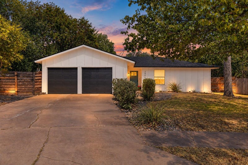 Virtual tour of 2804 Leeds Cv