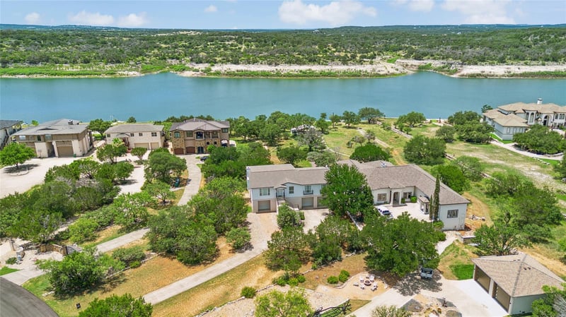 Virtual tour of 2806 Truman CV