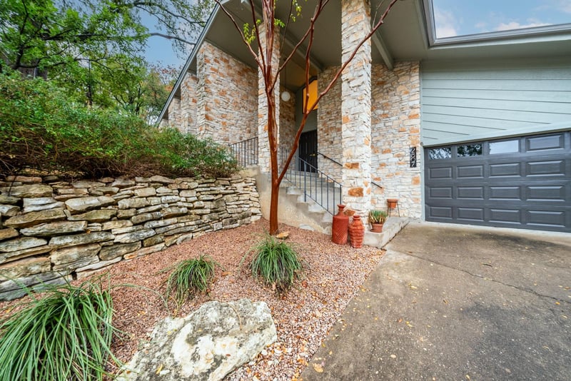 Virtual tour of 2807 Rockingham DR