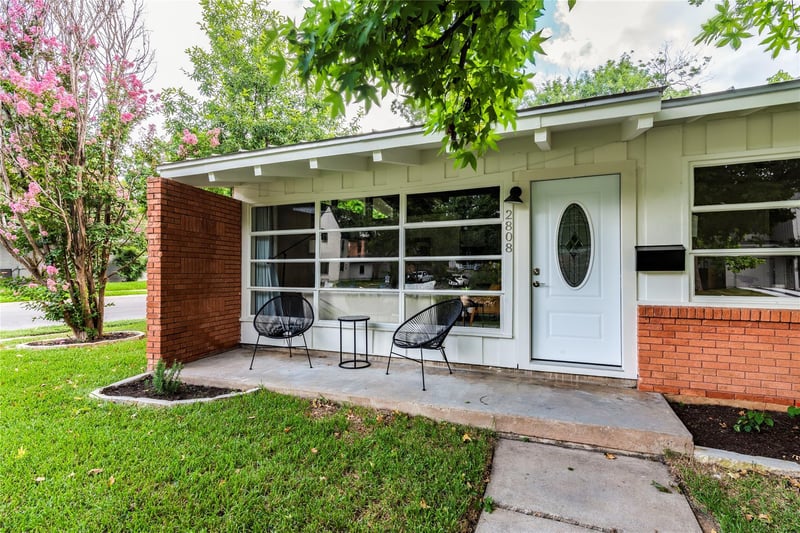 Virtual tour of 2808 W 50th St