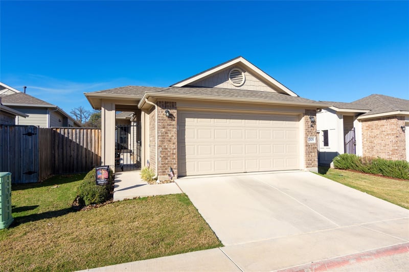 Virtual tour of 2809 Hopi Path Unit #12