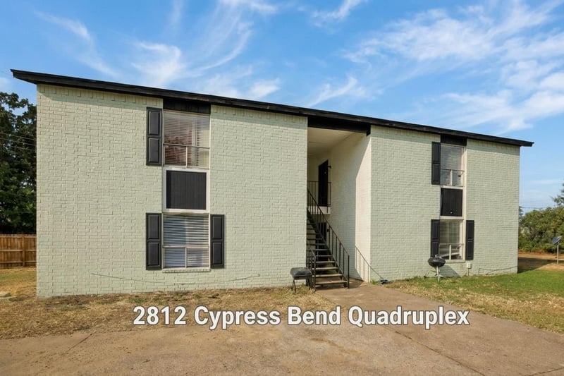 Virtual tour of 2812 Cypress Bend CIR
