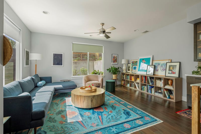 Virtual tour of 2812 Oak Springs Dr Unit #2