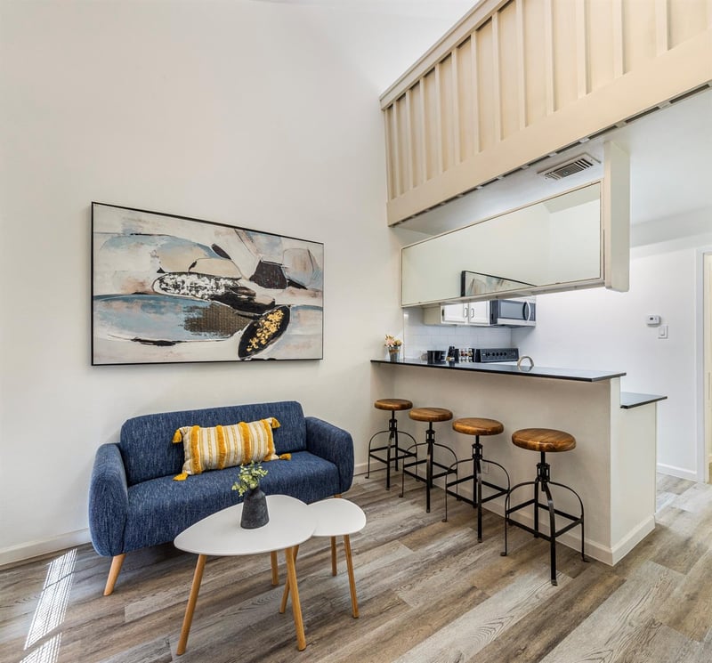 Virtual tour of 2815 Rio Grande ST Unit #204