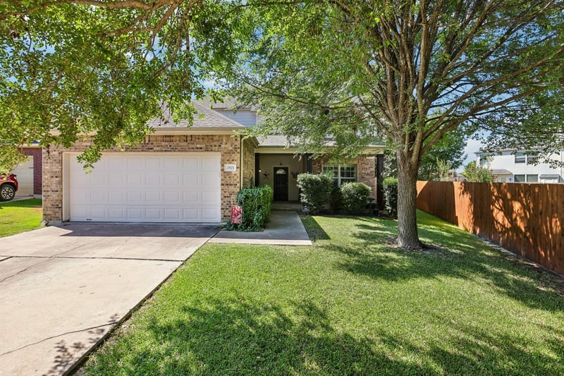 Virtual tour of 2821 Purple Thistle DR