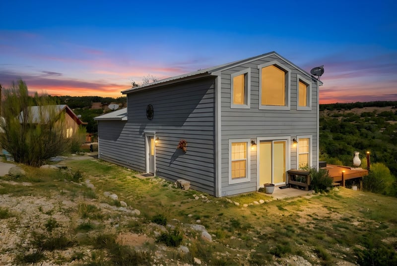 Virtual tour of 28543 Paradise Manor Dr