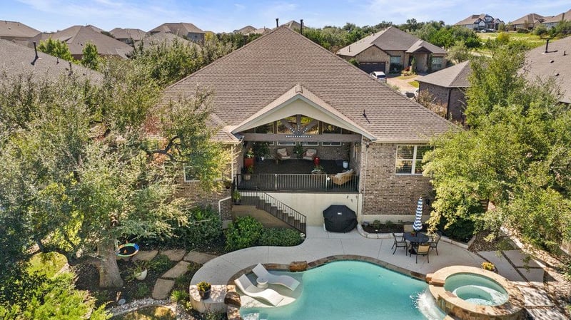 Virtual tour of 290 Brentwood DR