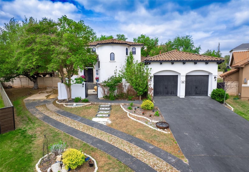 Virtual tour of 2900 Pamella Ct